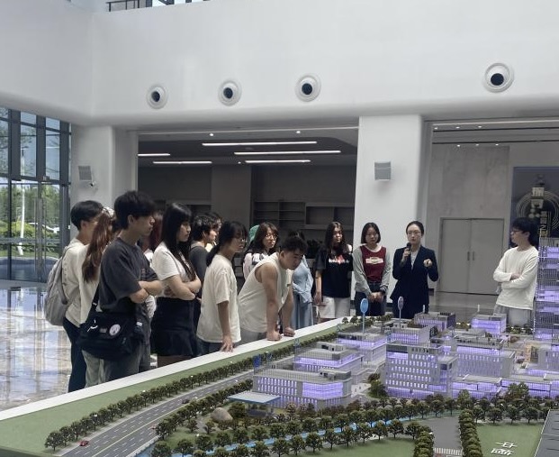 四川大学商学院开展企业行活动 - 四川大学商学院