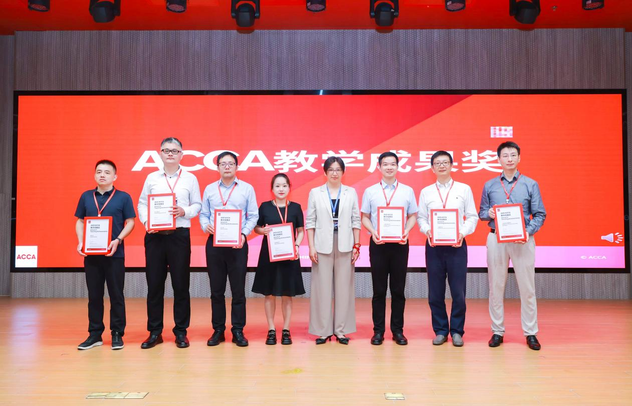 1764121422165261.png 图片3.png